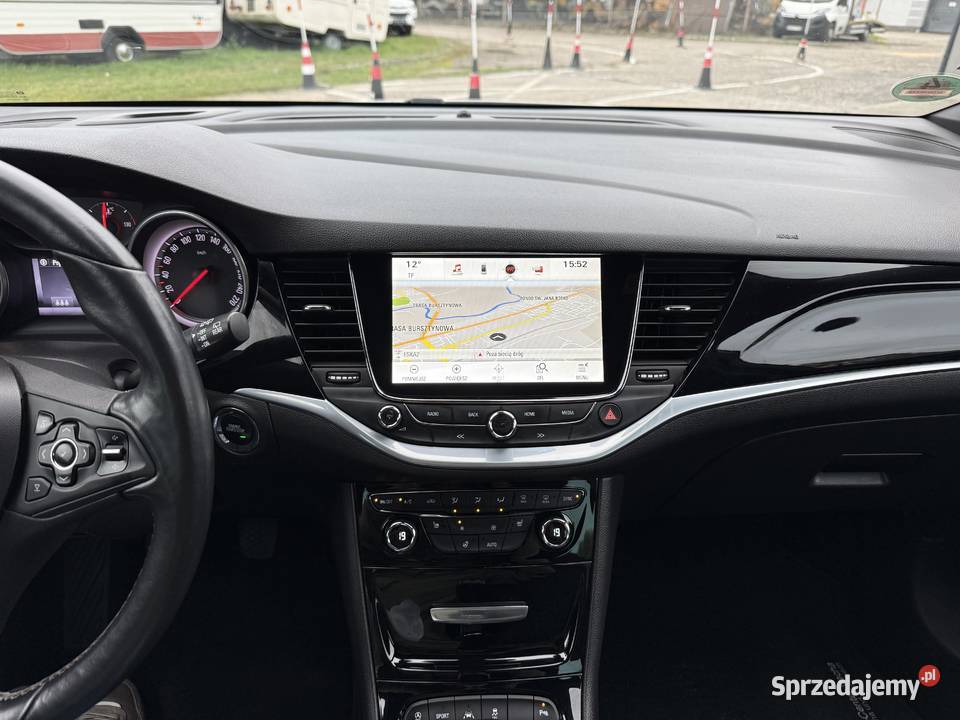 Opel Astra 14 BENZYNA Nawigacja Kamera Ledy Konin sprzedam