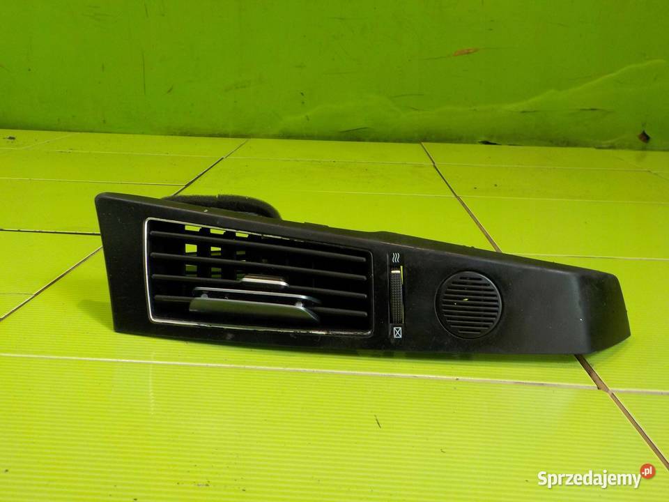 IX55 0812 EU kratka nawiewu srodkowa prawa przod Suków sprzedam