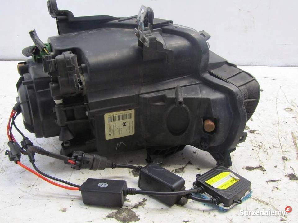 LAMPA PRZEDNIA PRAWY PRZÓD JEEP CHEROKEE KL V