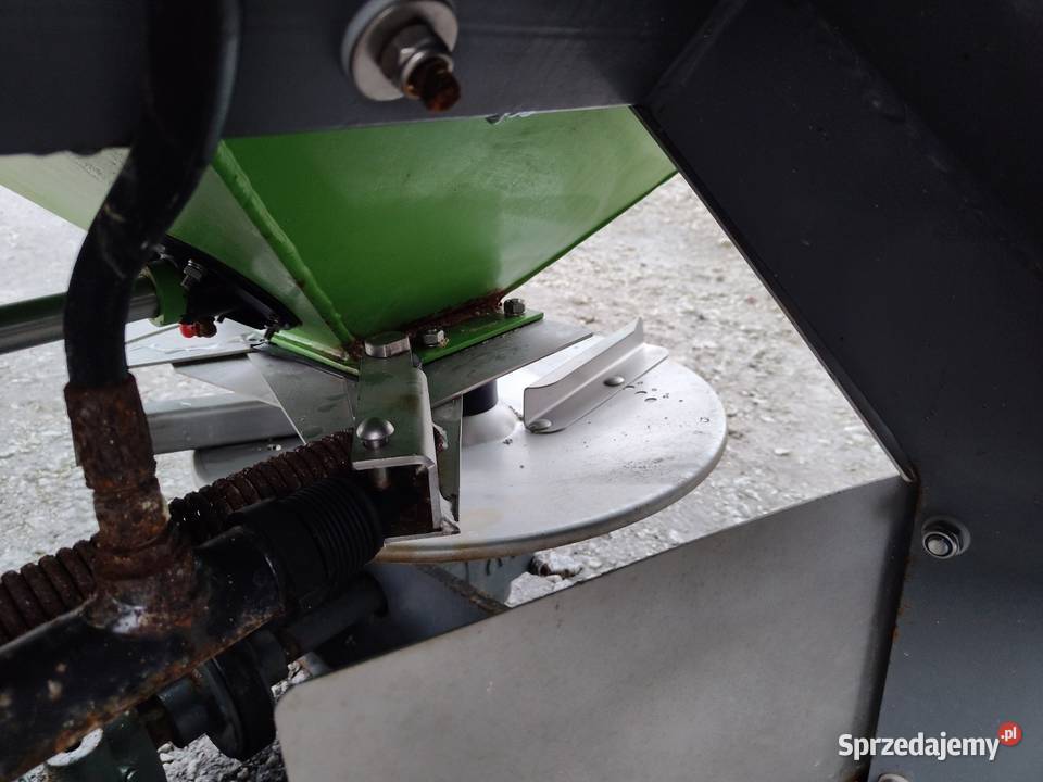 Rozsiewacz nawozów dwutarczowy Unia MX 850 Brzeziny sprzedam