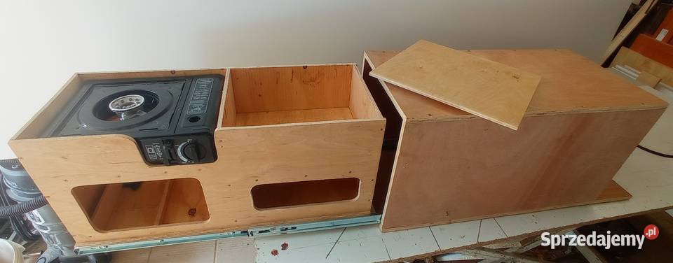 Box turystyczny zabudowa kempingowa kuchenka podkarpackie