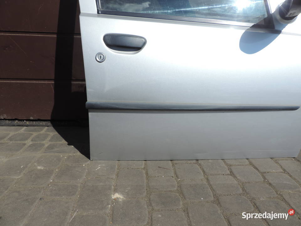 DRZWI PRAWE PRZEDNIE FIAT PUNTO 2 5D KOLOR 647 Rok produkcji 2002 Nowy Sącz