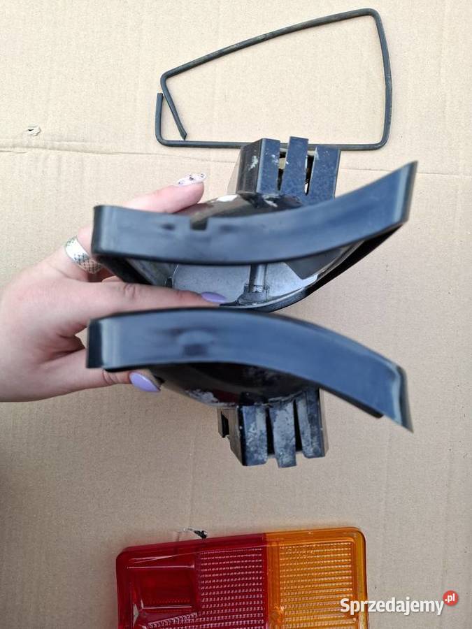 Lampy tył tylne Fiat 126p Maluch FL osobowe