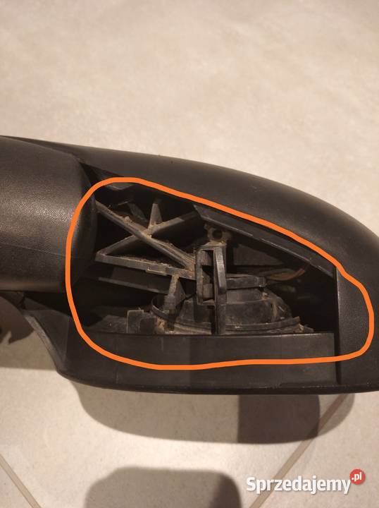 Lusterko lewe citroen C3 Chojnów