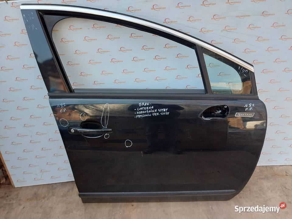 PEUGEOT 3008 I 12r drzwi prawe przód 140 Kielce