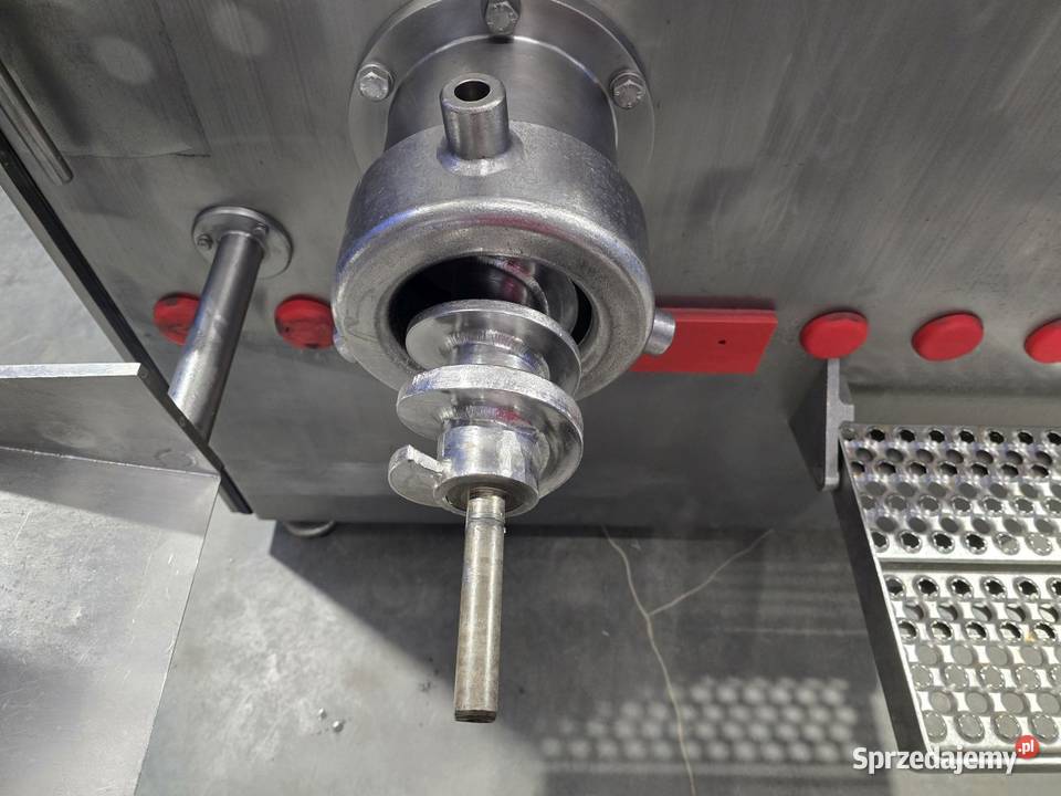 Wilk Laska WW 160 1 z załadunkiem produkcja Niedźwiedź