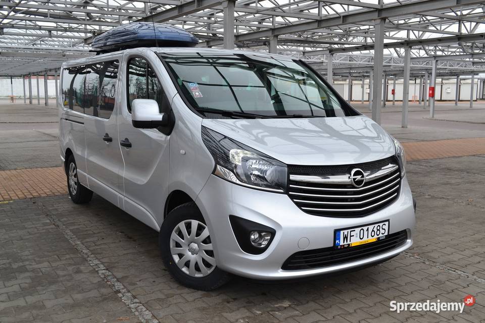 Opel Vivaro 9 osobowy wynajem wynajmę Rent a Car Błonie