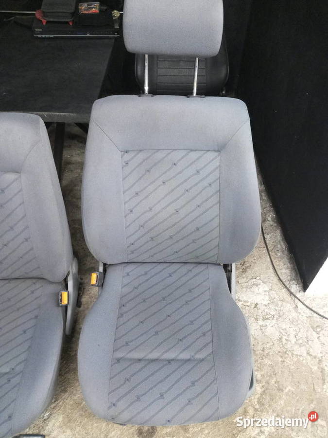 Fotele wnętrze boczki Passat B4 Kombi Fotele i kanapy wielkopolskie Turek