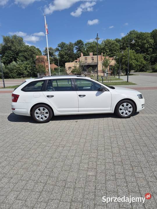 Skoda Octavia III Kombi 16 TDI 105 Salon Polska Rok produkcji 2015 Lubliniec