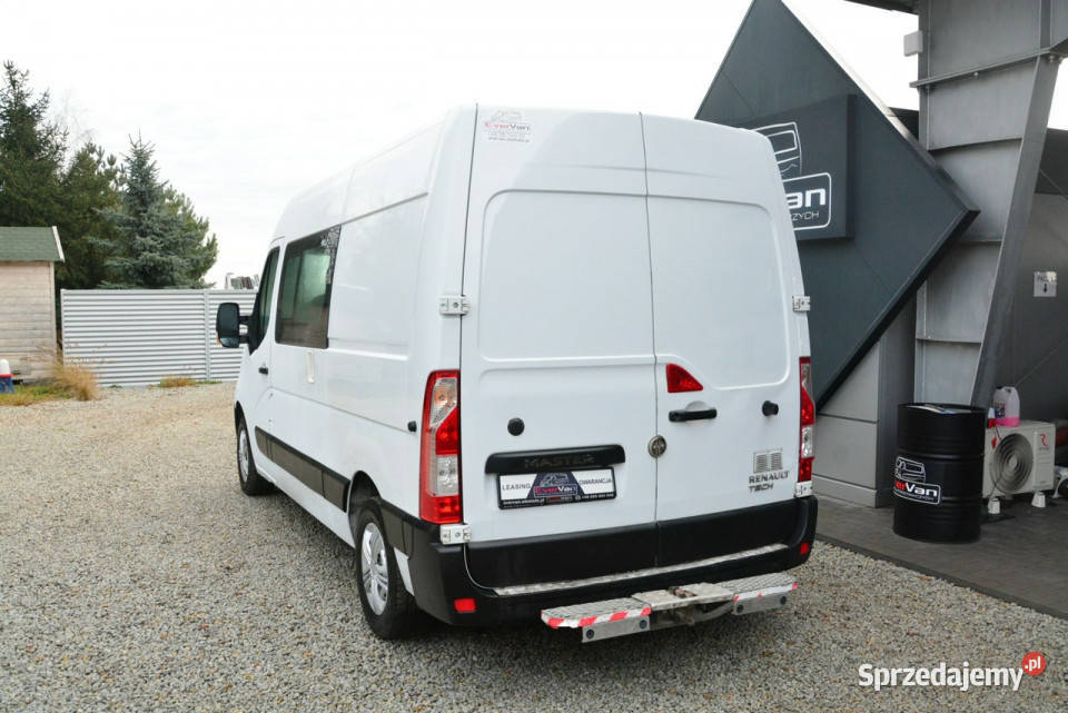 Renault Master średniak 7 osobowy brygadówka nieuszkodzony mazowieckie Warszawa