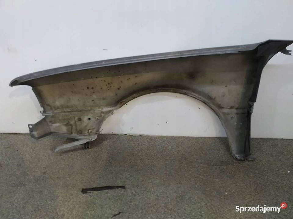 BŁOTNIK PRAWY PRZÓD B4 Audi 80 IV 19911996 B4 Błotniki