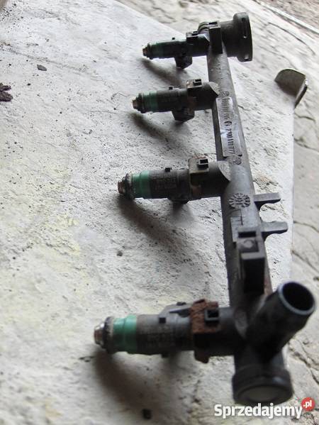 Listwa wtryskowa wtryskiwacze komplet Laguna II