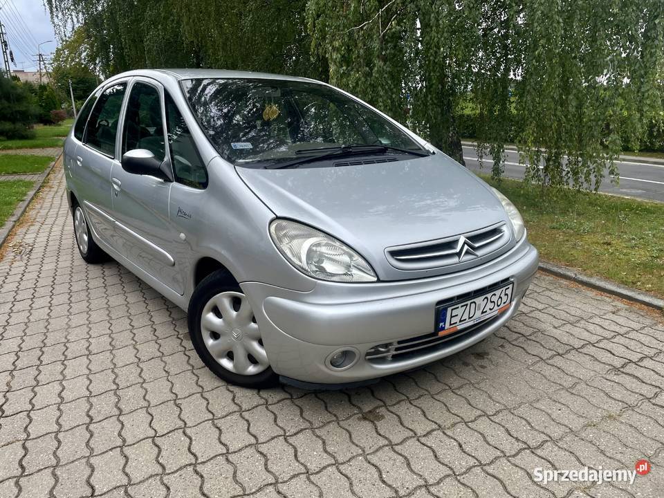 ŚlicznyCitroenXsaraPicasso2002r16Benzyna250PrzMoż Rok produkcji 2002 Zduńska Wola