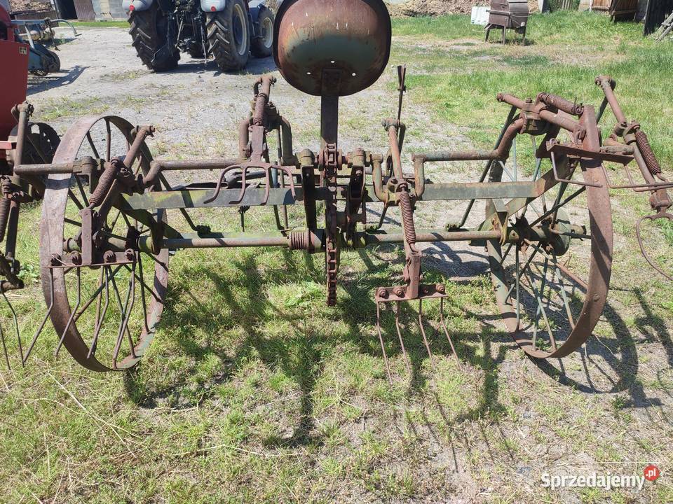 Przetrząsarka do siana nieuszkodzony Stare Miasto