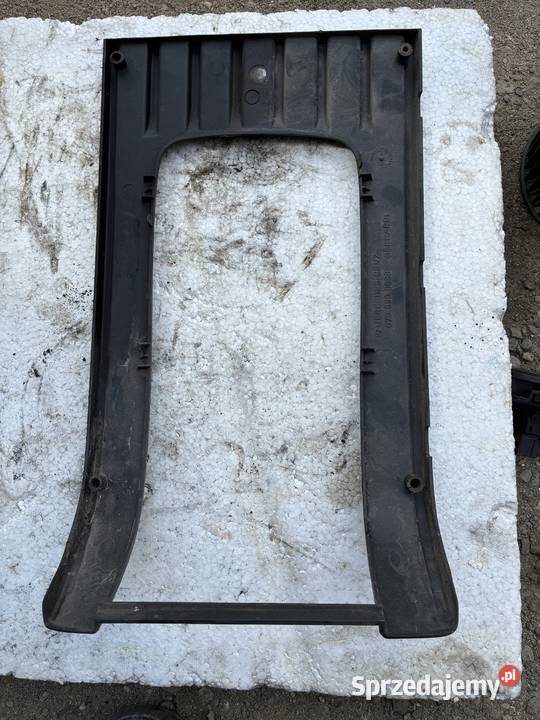 Obudowa Ramka Lampy Przód Mercedes 709 Wisznice sprzedam