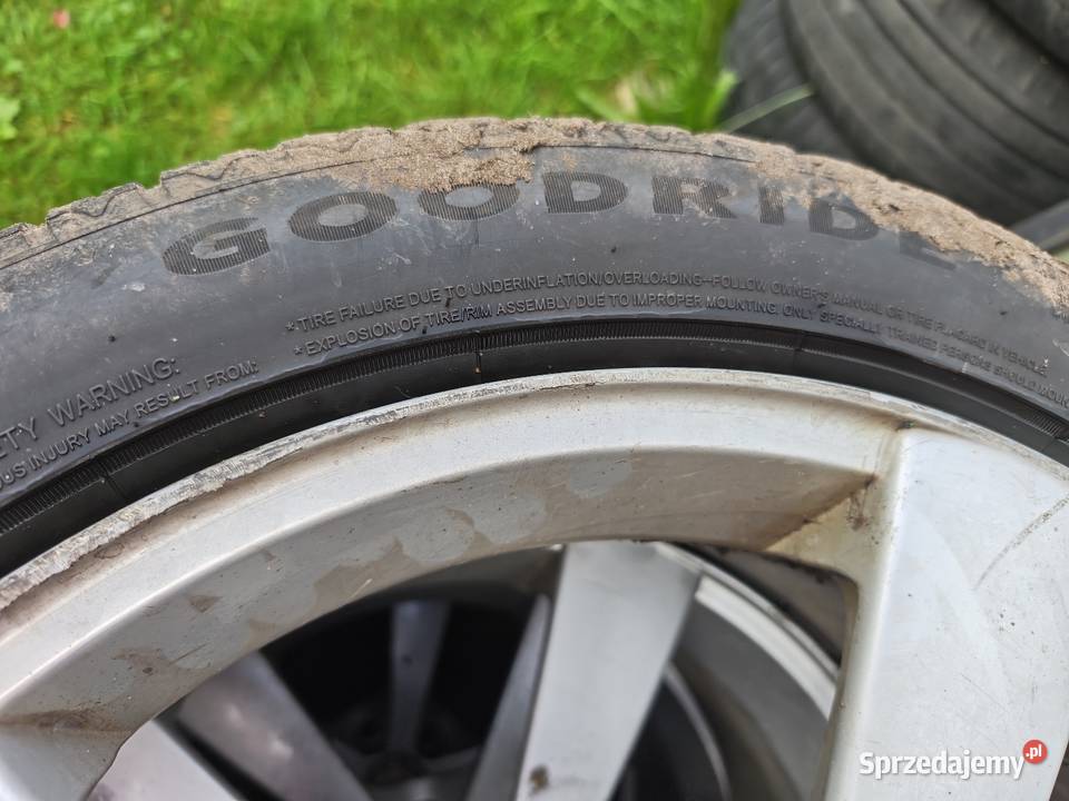 Felgi 5x100 18 z oponami wielosezonowymi Łeba