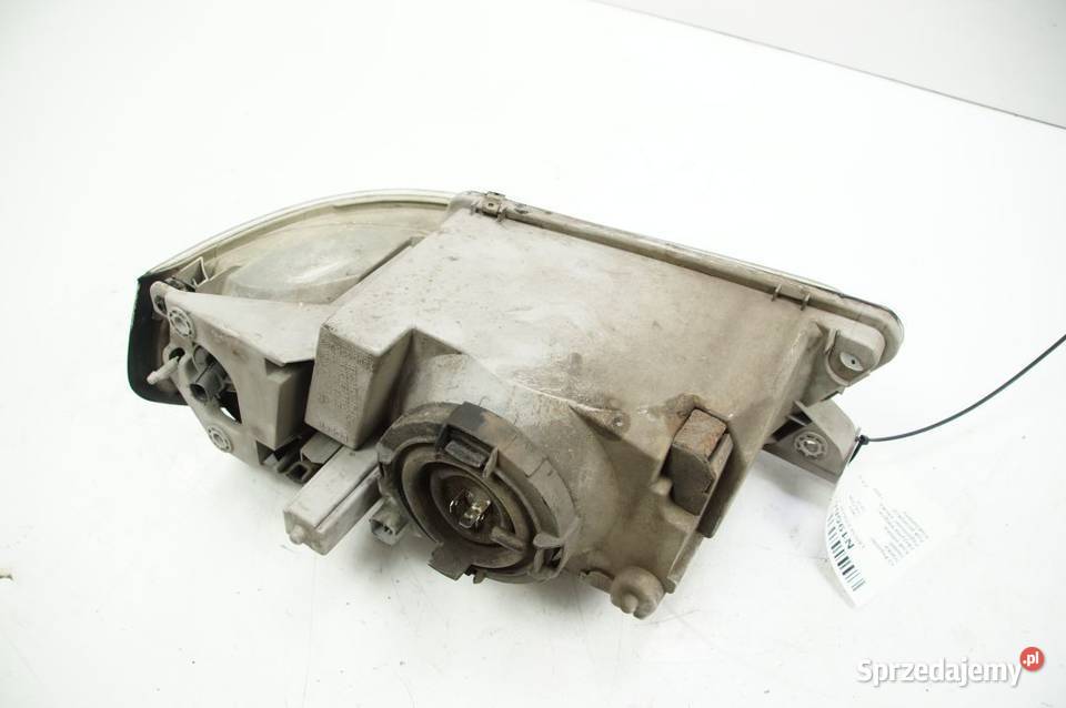 LAMPA PRAWA PRZÓD MAZDA 323F osobowe Lipno sprzedam