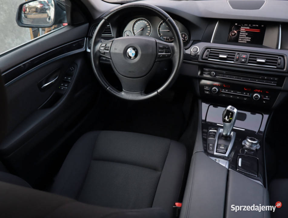 BMW 5 525d xDrive reflektory ksenonowe Seria 5 Lublin