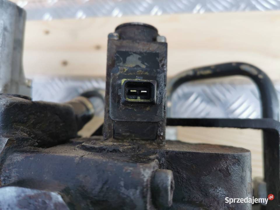 Rozdzielacz Bosch 0521610010764 0521610004570 wielkopolskie Wilkowo