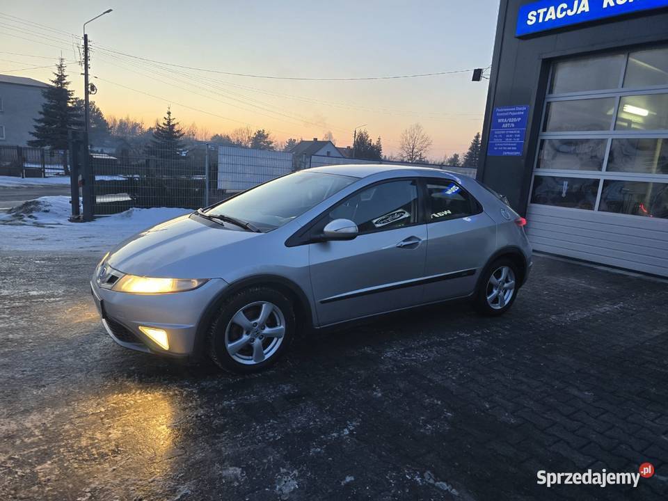 Honda Civic 2006 18 benzyna 140 koni ABS mazowieckie Pionki