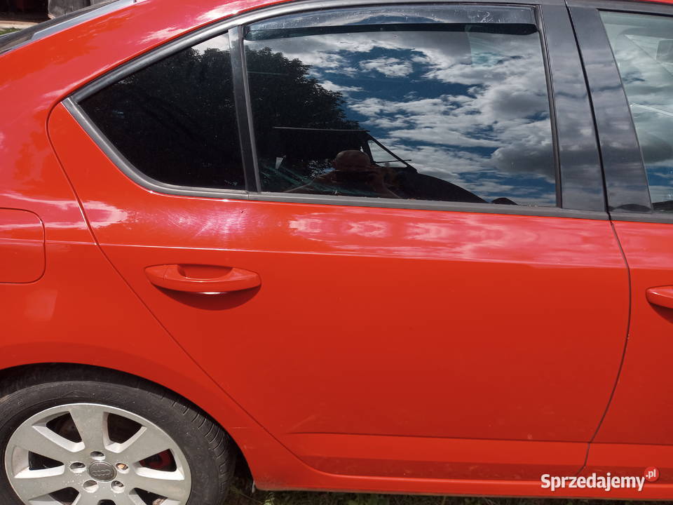 Drzwi Prawe Tył Skoda Octavia III VRS Liftback wielkopolskie Turek