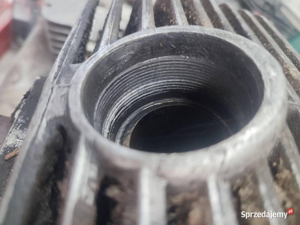 Cylinder z głowicą etz 300 Łuków