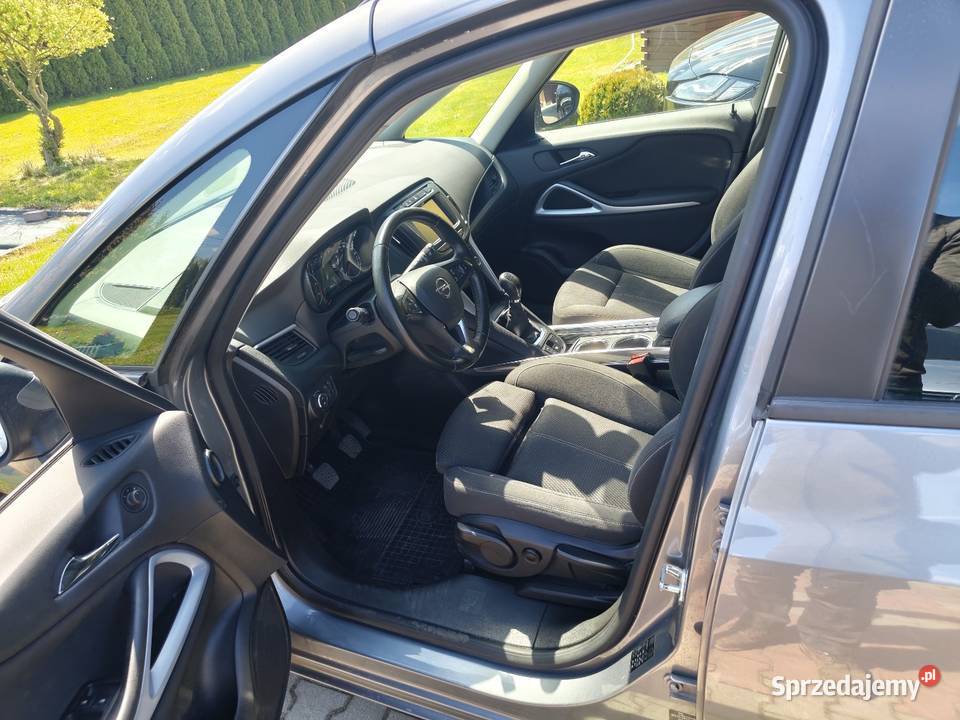 Opel Zafira Iwkowa