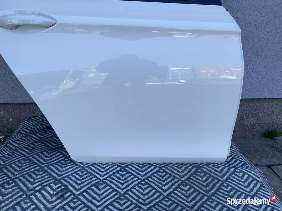 Drzwi prawy tył BMW F10 A300 wysyłka Stalowa Wola