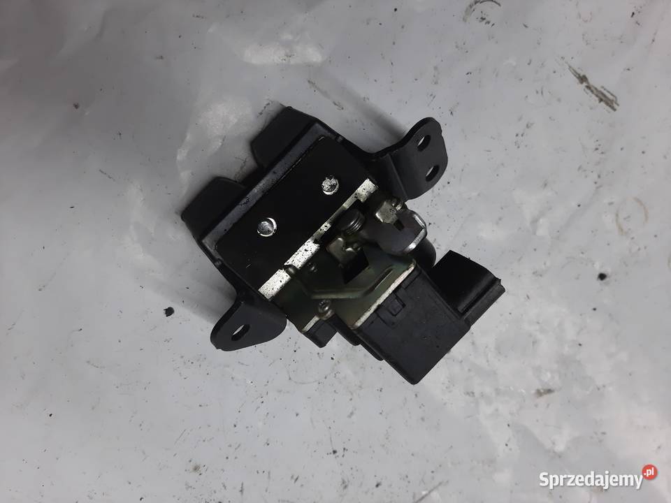 Hyundai I30 zamek klapy tylnej tył łódzkie