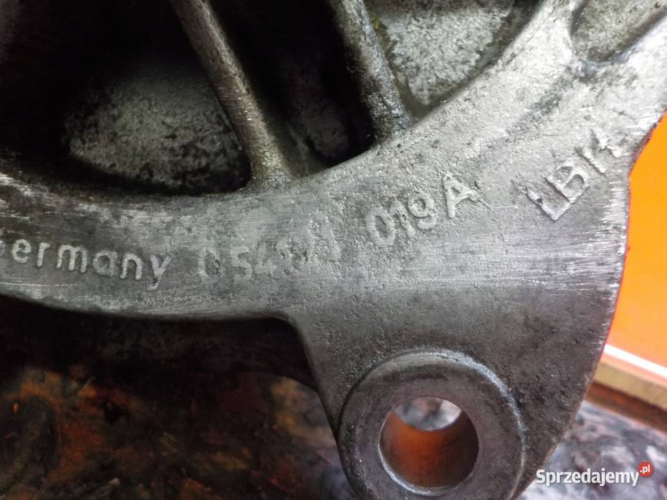 VW T4 25 B 94r 110 AAF pompa wody 054121019A mazowieckie Suków