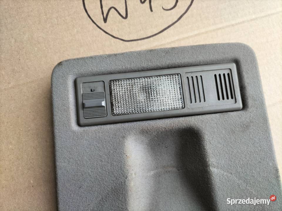 AUDI 80 B4 80B4 443877829QR LAMPKA PODSUFITKI Kamień-Kolonia