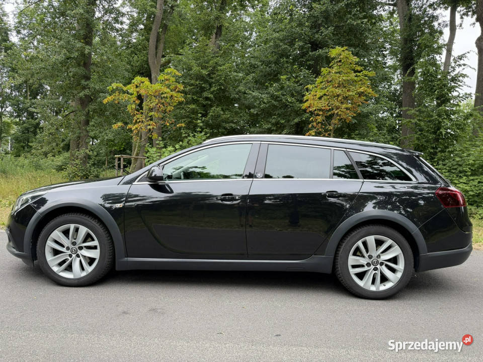 Opel Insignia Country Tourer 20 BITURBO 195 Navi gniazdo SD Józefkowo sprzedam