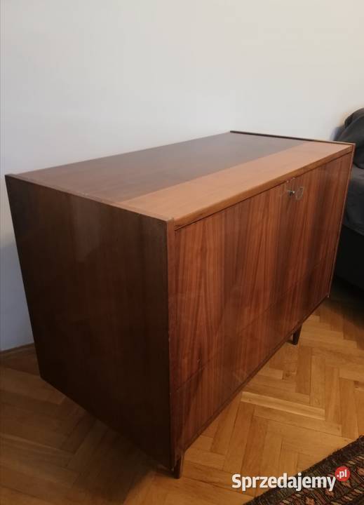 Komoda na nóżkach z epoki PRL Bieliźniarka mazowieckie Warszawa