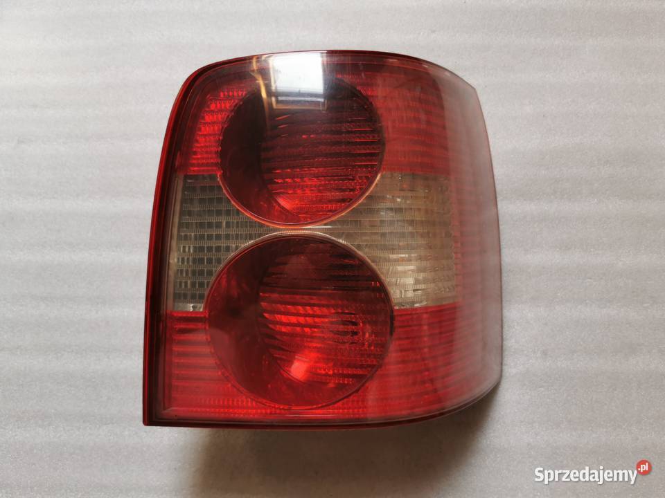 Lampa Prawy Tył Tylna Prawa VW Passat B5 Lift Prawe Wyszków