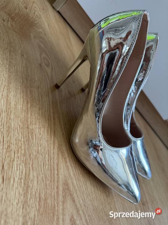 Buty na szpilce srebne NOWE śląskie Rybnik