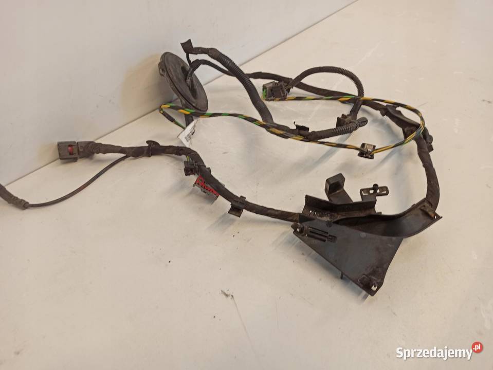WIĄZKA OSI TYLNEJ VOLVO V60 31270301 Materiały instalacyjne