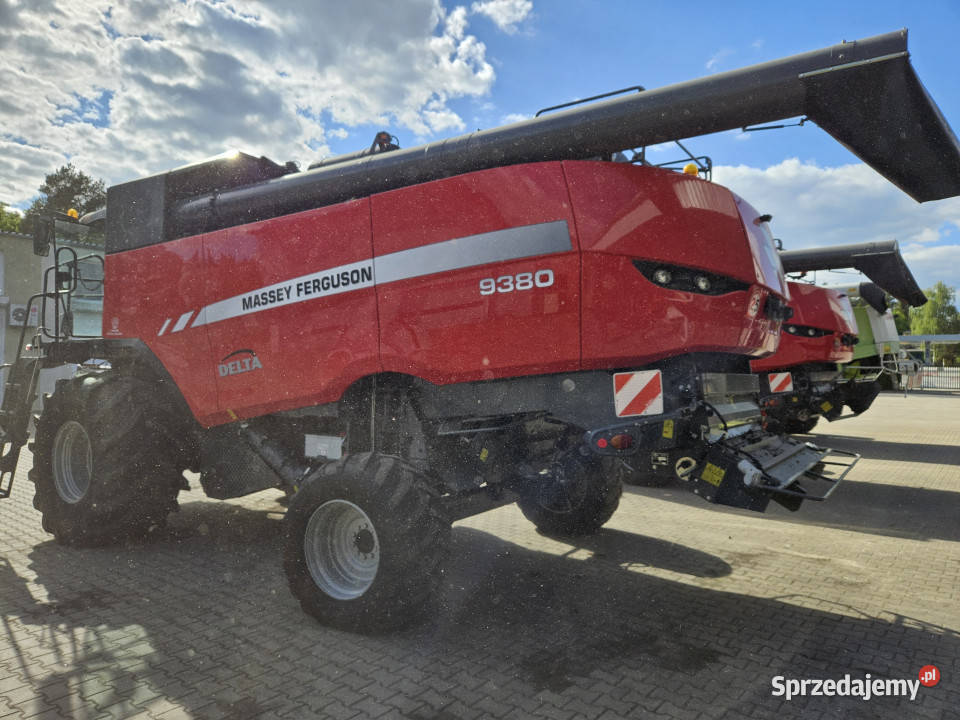 Kombajn zbożowy Massey Ferguson Delta 9380 heder Biskupie-Kolonia