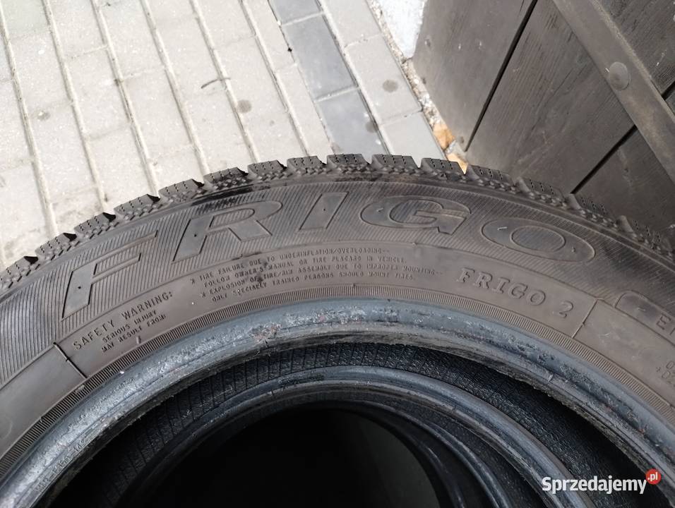 Opony zimowe 18560R15 Samochodowe