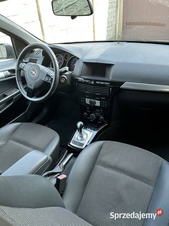 Opel Astra H 13 CDTI 2009 uszkodzony łódzkie