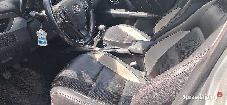 Toyota Avensis 20 diesel 2016 dolnośląskie Lubin