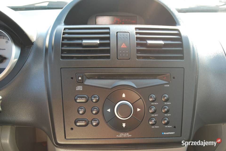 Suzuki Ignis 4x4 13 Benzyna Elektryczne szyby i radio Nowy Sącz