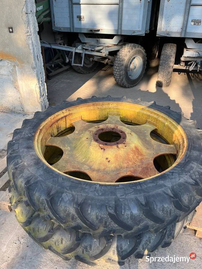 Koła wąskie do międzyrzędzi 30095R52 32085 R36 Strzelin