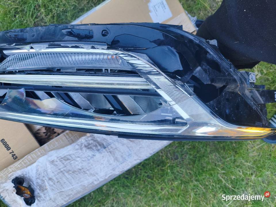 tiguan 2 lampa reflektor prawa przod Zgierz