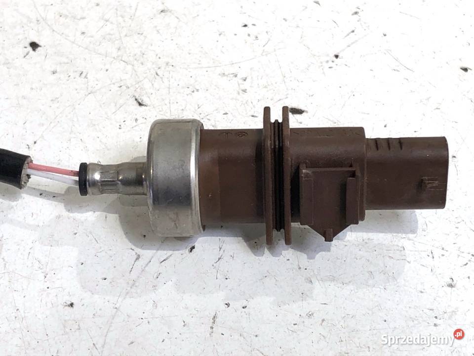 CZUJNIK TEMPERATURY SPALIN AUDI Q5 FY 04L919529E