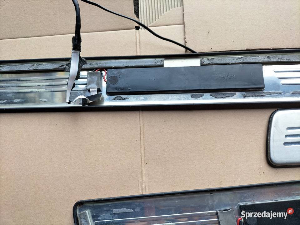 MAZDA 6 GJ 20131018 listwy progowe osobowe Kamień-Kolonia sprzedam