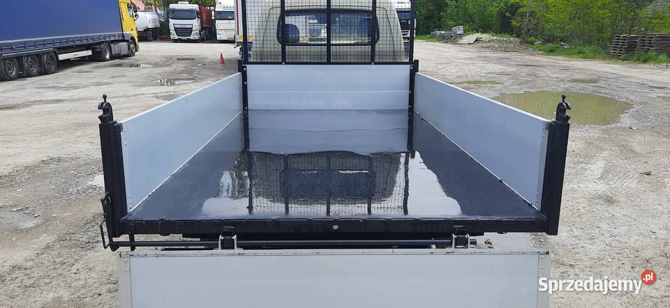 Wywrotka kiper usługi transportowe transport Brzeszcze