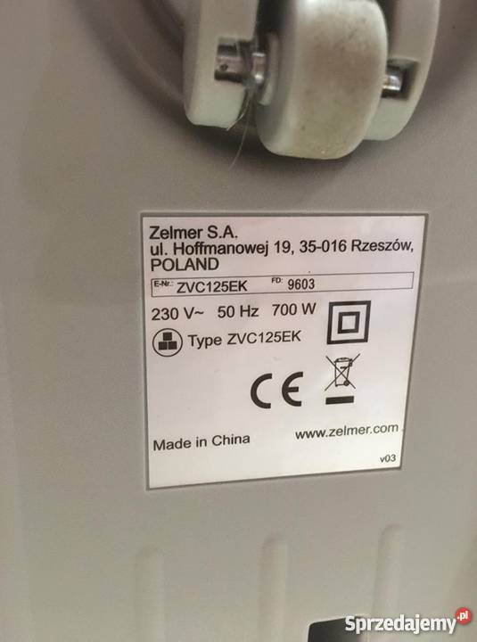 Mały zgrabny odkurzacz ZELMER akcesoria Katowice