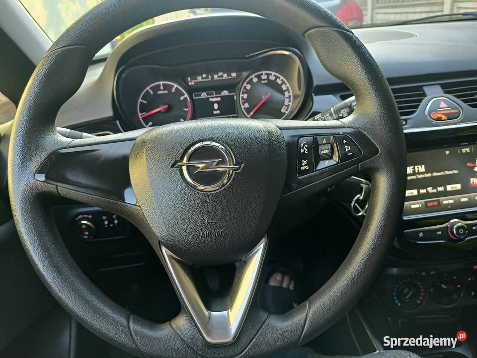 Opel Corsa e Czarna