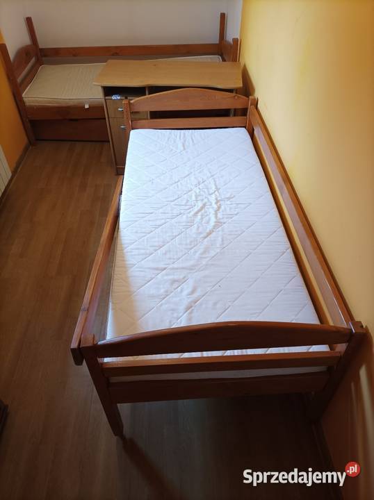 Łóżka piętrowe 2 drewniane z materacami 86cm Meble
