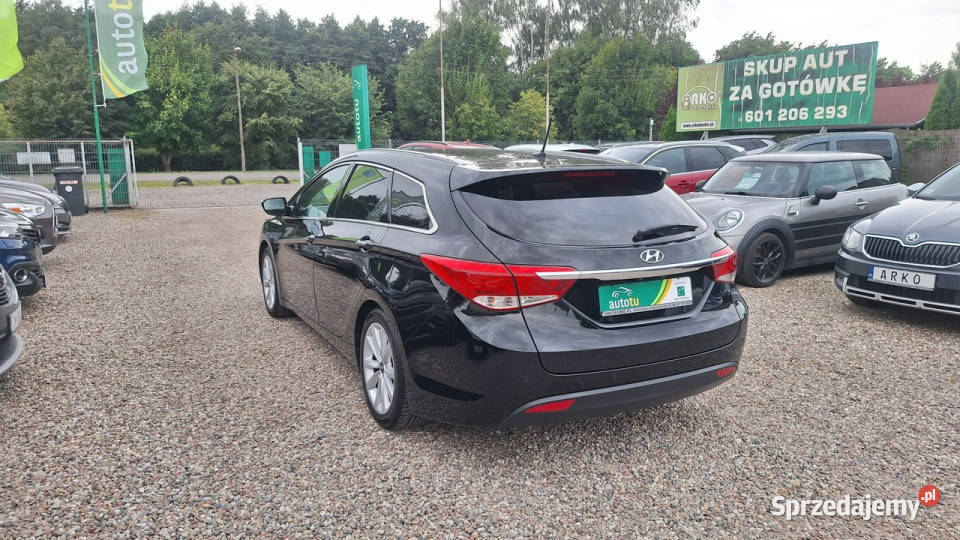 Hyundai i40 Premium ksenon navi skóra isofix i40